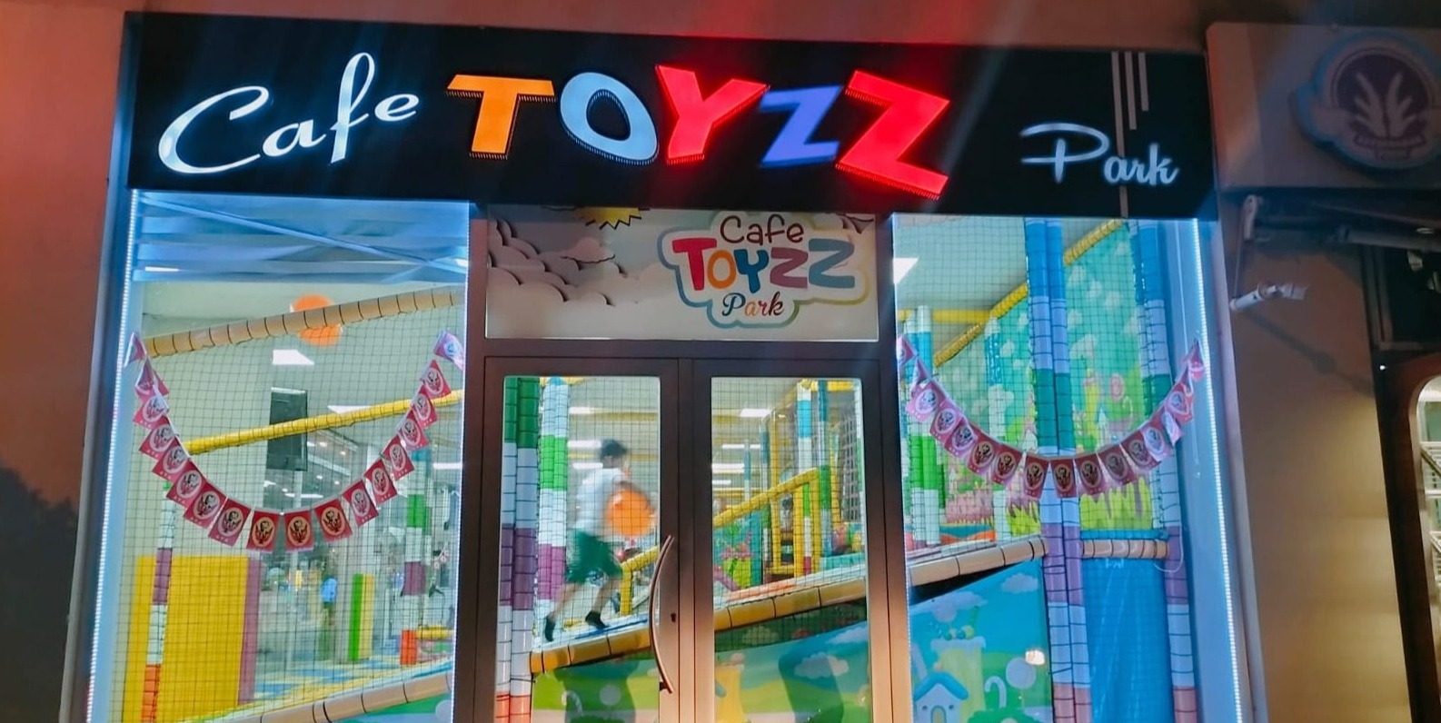 Efeler’de Çocukların Eğlence Adresi Toyzz Park’ta Efem Kartlılara Özel Yüzde 20 İndirim