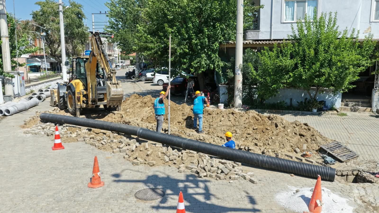BAŞKAN ÇERÇİOĞLU’NDAN İNCİRLİOVA’DA ALTYAPI YATIRIMI