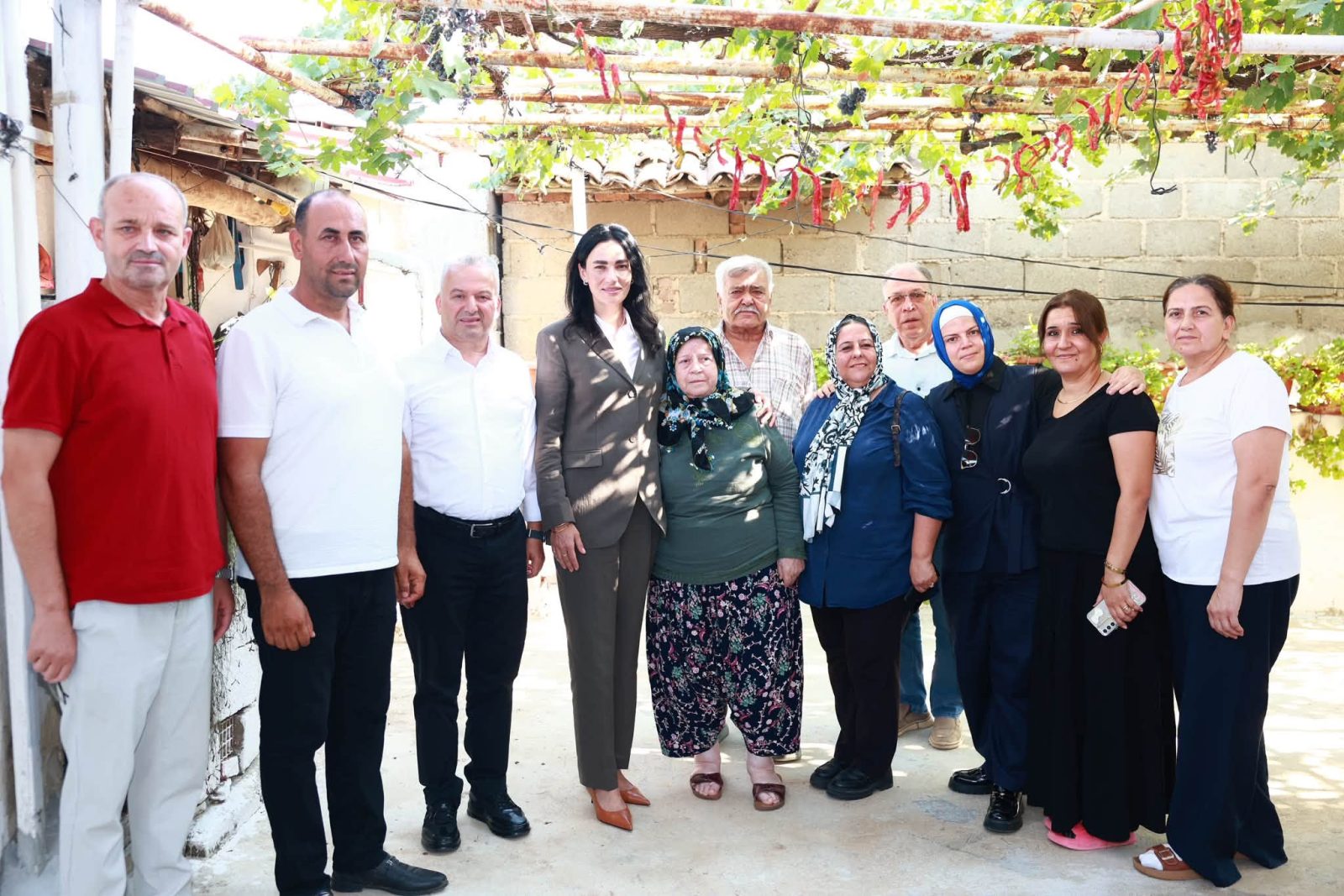 AK Parti Aydın Milletvekili Seda Sarıbaş’tan Şehit Ailesine Ziyaret