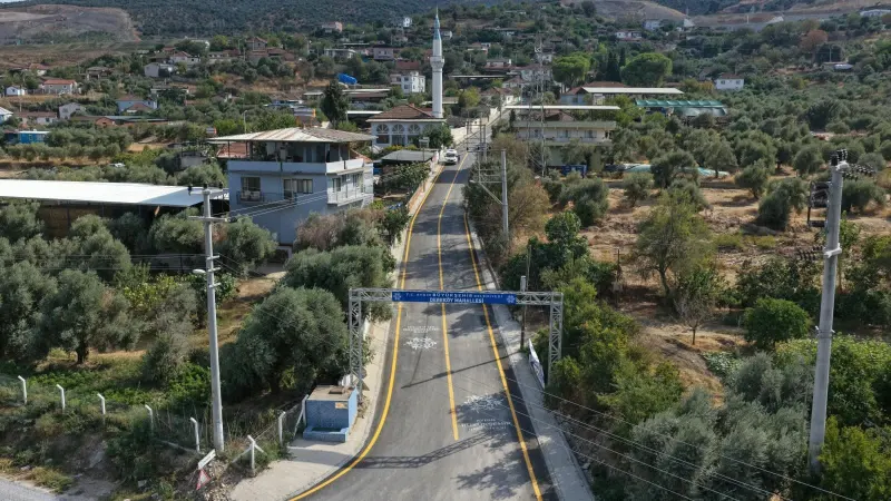 BAŞKAN ÇERÇİOĞLU EFELER’DE YOL YAPIM VE YENİLEME ÇALIŞMALARINA DEVAM EDİYOR