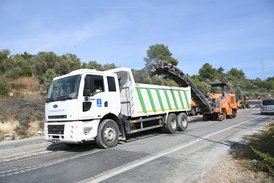 KUŞADASI-AYDIN YOLUNDA KAMUSAL İŞ BİRLİĞİYLE GÜVENLİ ULAŞIM HAMLESİ