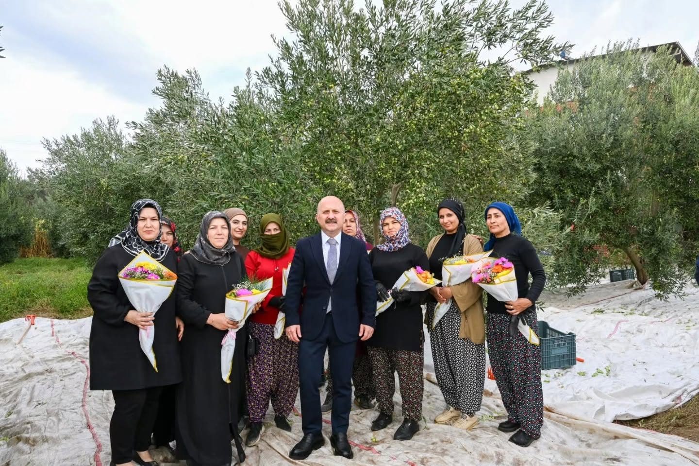 15 Ekim Dünya Kadın Çiftçiler Günü Aydın’da Hasatla Kutlandı