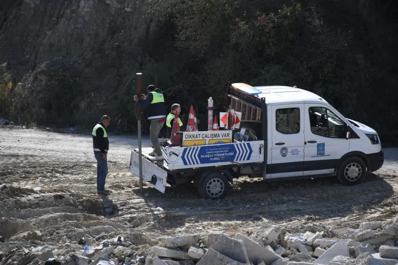 KUŞADASI BELEDİYESİ’NDEN KAÇAK MOLOZ DÖKÜMÜNE KARŞI SEFERBERLİK