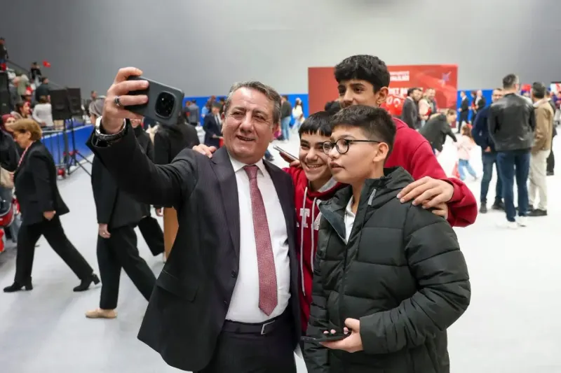 Başkan Anıl Yetişkin’den Efeler halkına Cumhuriyet Yürüyüşü daveti