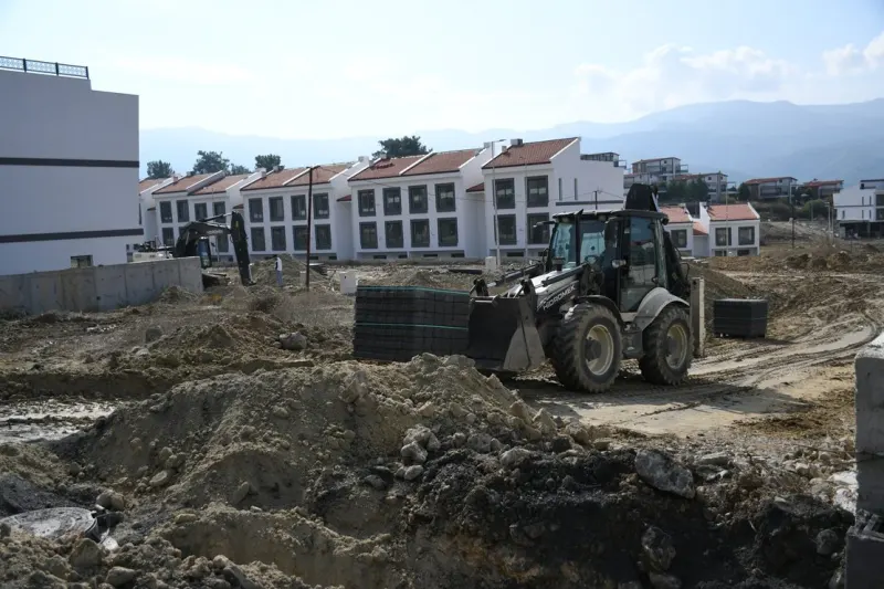 KUŞADASI BELEDİYESİ’NDEN CAFERLİ MAHALLESİNE 25 BİN METREKARELİK YENİ YOL