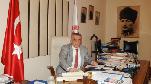 Uzunırmak’tan Eleştirilere Yanıt: “Göle Dalıp Çıkan Yağmurdan Korkmaz”