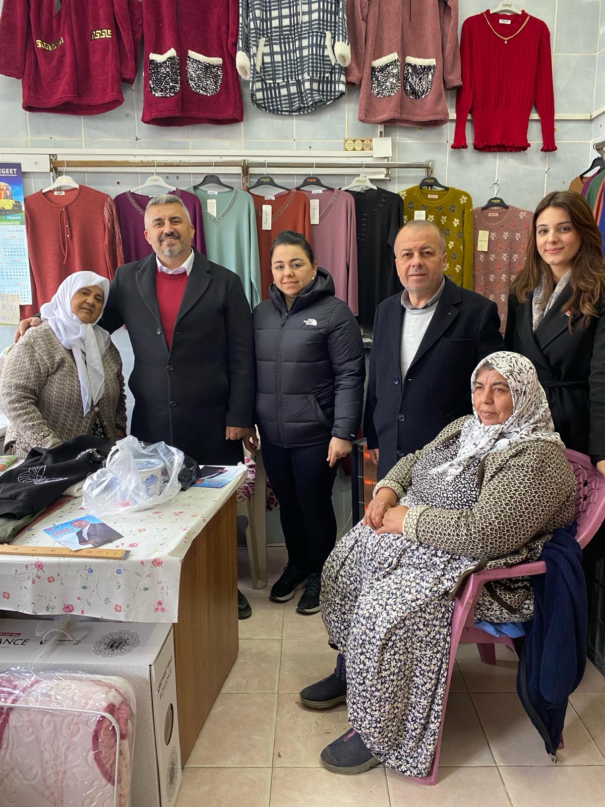 ACARLAR CHP’Lİ OSMAN GÖKMEN’İ BAĞRINA BASTI