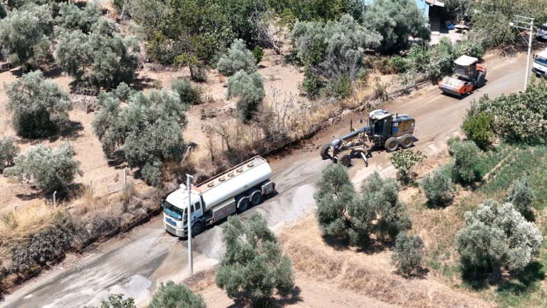BAŞKAN ÇERÇİOĞLU KIRSALDAN KENT MERKEZİNE KADAR AYDIN’IN TÜM YOLLARINI YENİLİYOR